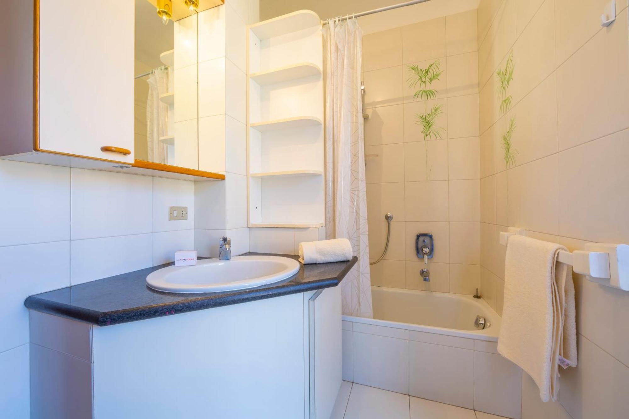 Appartamento Gaya Stresa Center - Happy Rentals Ngoại thất bức ảnh